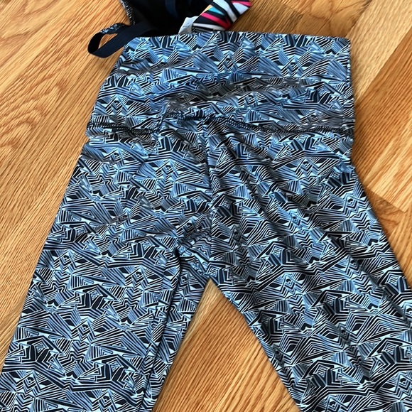 New Free People Movement Onzie Ritual Bra Leggings Set Size Small - Picture 12 of 14